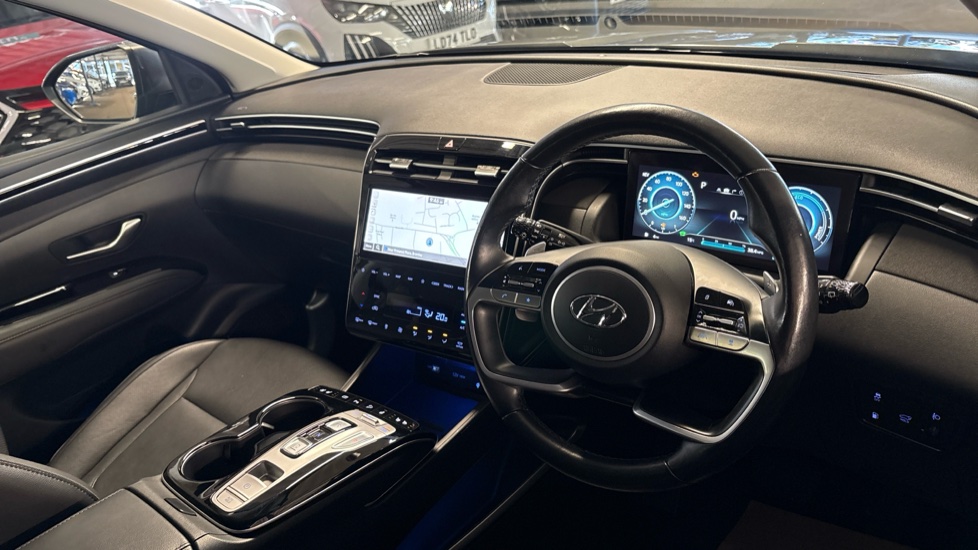 Hyundai TUCSON 1.6 TGDi Plug-in Hybrid Ultimate 5dr 4WD Auto Estate - Image 11