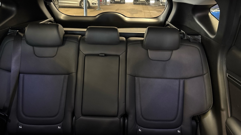 Hyundai TUCSON 1.6 TGDi Plug-in Hybrid Ultimate 5dr 4WD Auto Estate - Image 15