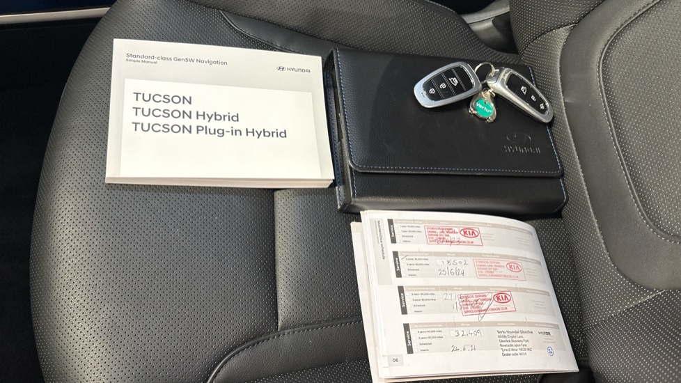 Hyundai TUCSON 1.6 TGDi Plug-in Hybrid Ultimate 5dr 4WD Auto Estate - Image 19
