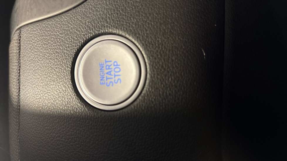 Hyundai TUCSON 1.6 TGDi Plug-in Hybrid Ultimate 5dr 4WD Auto Estate - Image 32