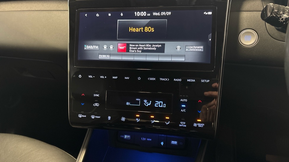 Hyundai TUCSON 1.6 TGDi Plug-in Hybrid Ultimate 5dr 4WD Auto Estate - Image 34