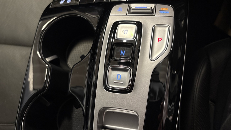 Hyundai TUCSON 1.6 TGDi Plug-in Hybrid Ultimate 5dr 4WD Auto Estate - Image 39