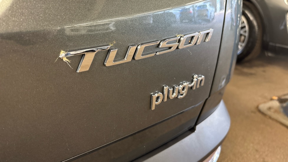 Hyundai TUCSON 1.6 TGDi Plug-in Hybrid Ultimate 5dr 4WD Auto Estate - Image 56