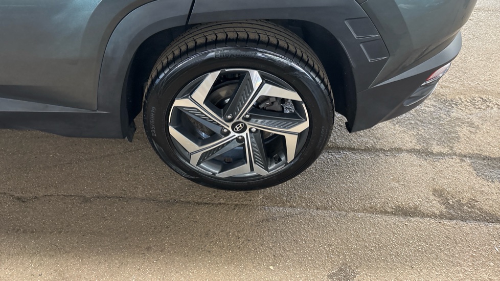 Hyundai TUCSON 1.6 TGDi Plug-in Hybrid Ultimate 5dr 4WD Auto Estate - Image 65