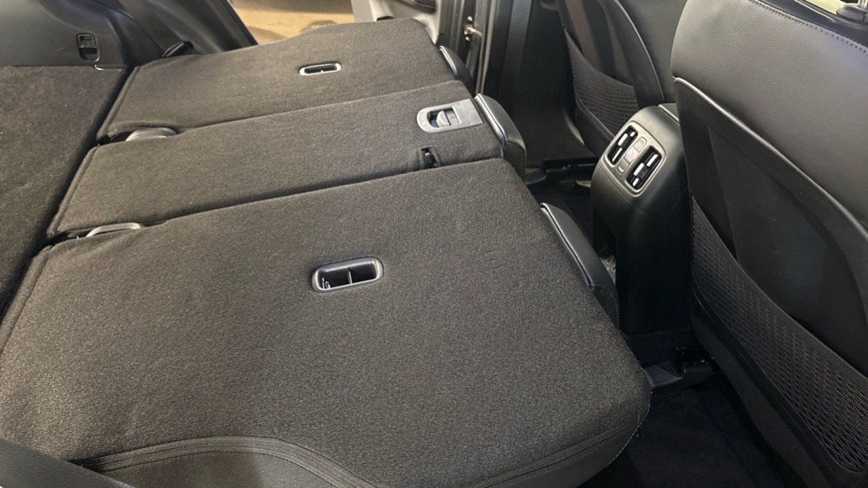 Hyundai TUCSON 1.6 TGDi Plug-in Hybrid Ultimate 5dr 4WD Auto Estate - Image 73