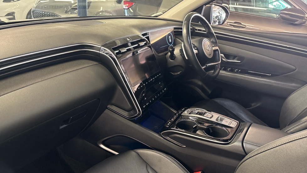 Hyundai TUCSON 1.6 TGDi Plug-in Hybrid Ultimate 5dr 4WD Auto Estate - Image 76