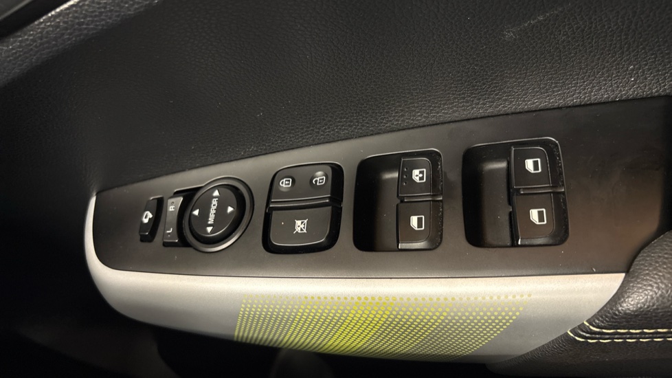 Kia Picanto 1.0 X-Line S 5dr Auto Petrol Hatchback - Image 22