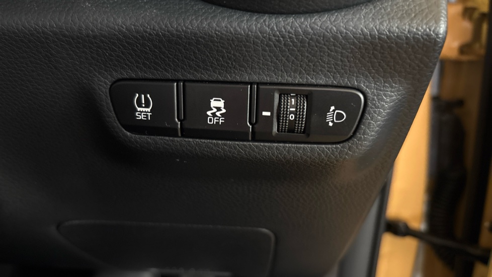 Kia Picanto 1.0 X-Line S 5dr Auto Petrol Hatchback - Image 25