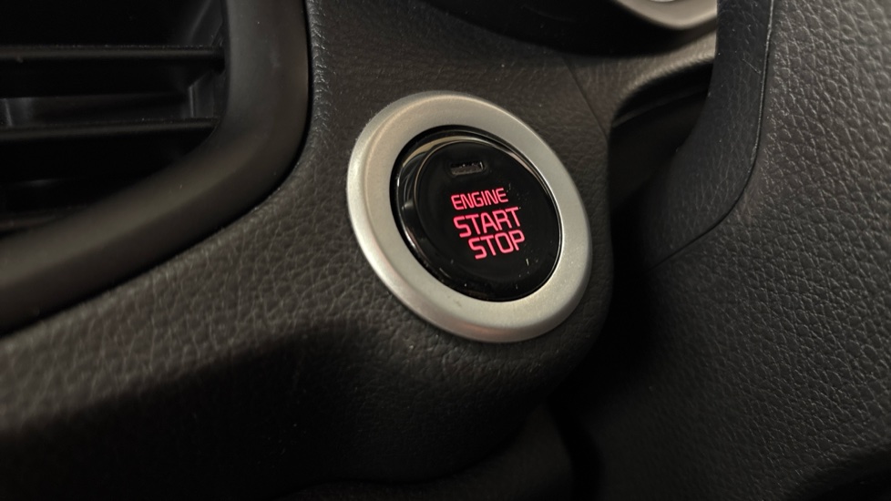 Kia Picanto 1.0 X-Line S 5dr Auto Petrol Hatchback - Image 31