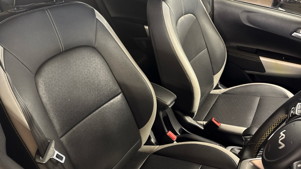 Kia Picanto 1.0 X-Line S 5dr Auto Petrol Hatchback - Image 69