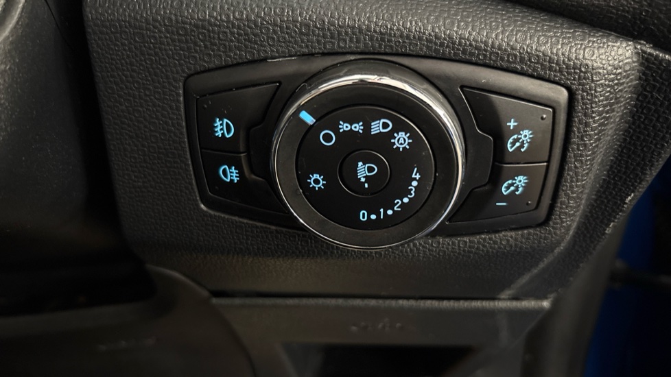 Ford EcoSport 1.0 EcoBoost 140 ST-Line 5dr Petrol Hatchback - Image 25