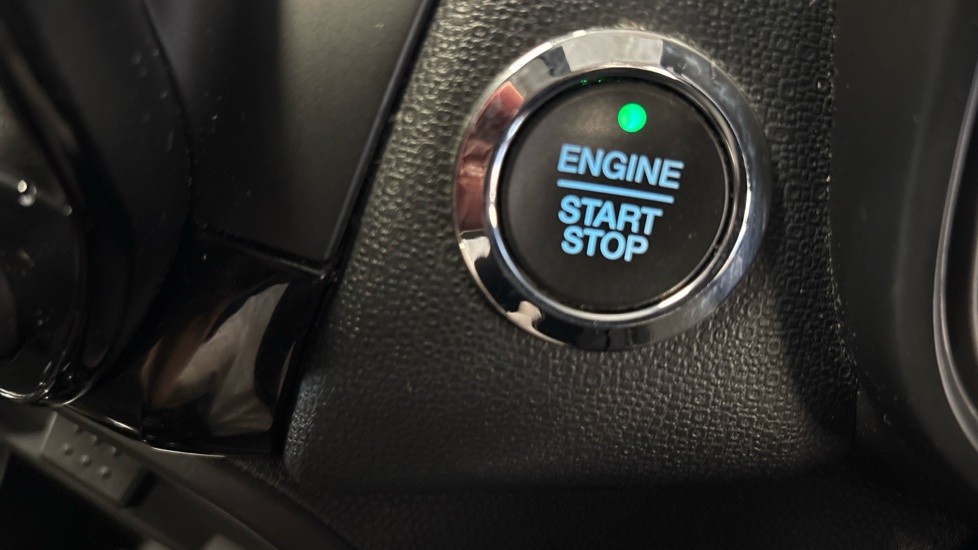 Ford EcoSport 1.0 EcoBoost 140 ST-Line 5dr Petrol Hatchback - Image 32
