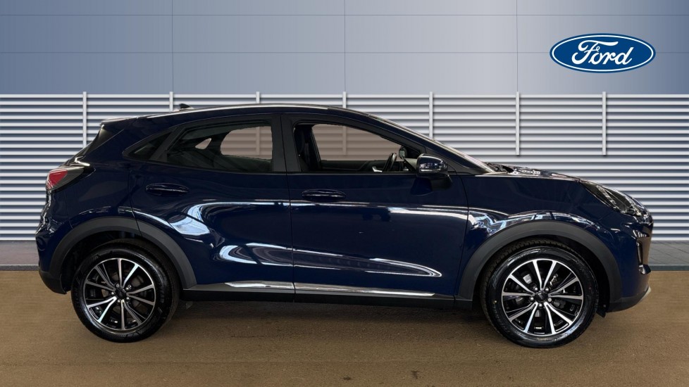 Ford Puma 1.0 EcoBoost Hybrid mHEV Titanium 5dr Petrol Hatchback - Image 5
