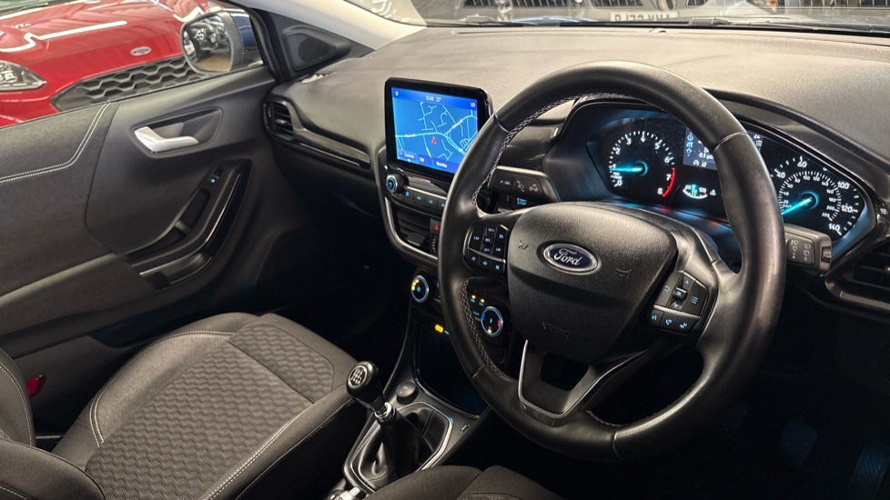 Ford Puma 1.0 EcoBoost Hybrid mHEV Titanium 5dr Petrol Hatchback - Image 11