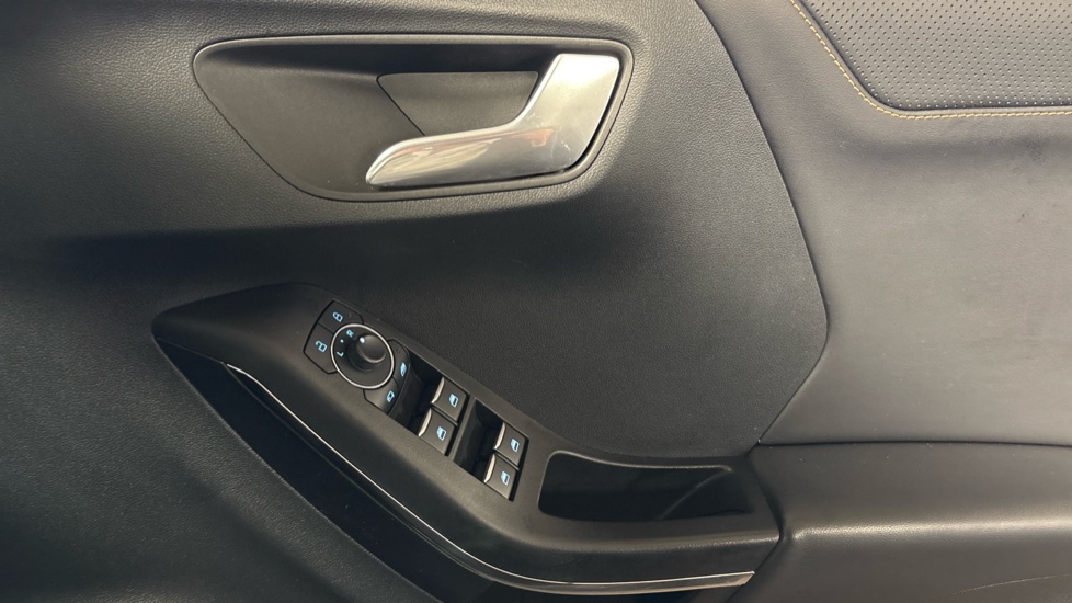 Ford Puma ST 1.5 EcoBoost ST 5dr Petrol Hatchback - Image 24