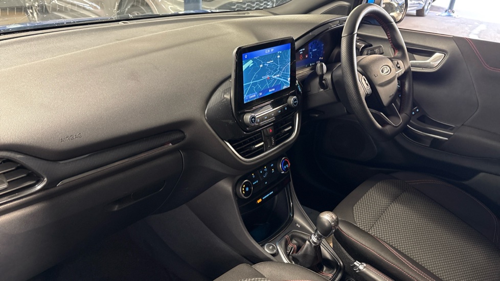 Ford Puma 1.0 EcoBoost Hybrid mHEV ST-Line Design 5dr Petrol Hatchback - Image 9