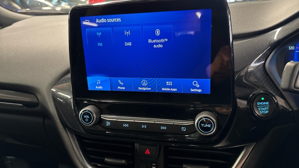Ford Puma 1.0 EcoBoost Hybrid mHEV ST-Line Design 5dr Petrol Hatchback - Image 35