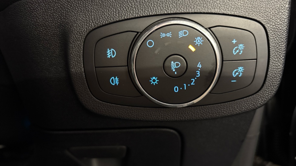 Ford Fiesta 1.0 EcoBoost Hybrid mHEV 125 ST-Line X 5dr Petrol Hatchback - Image 25