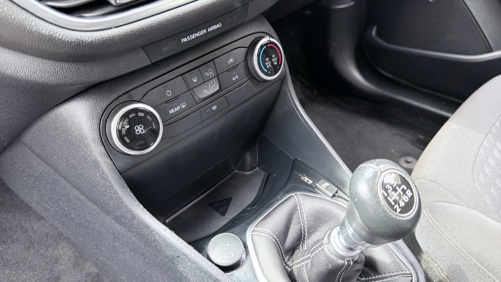 Ford Fiesta 1.0 EcoBoost 95 Titanium 5dr Petrol Hatchback - Image 13