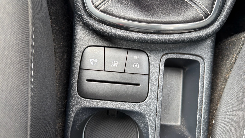 Ford Fiesta 1.0 EcoBoost 95 Titanium 5dr Petrol Hatchback - Image 40