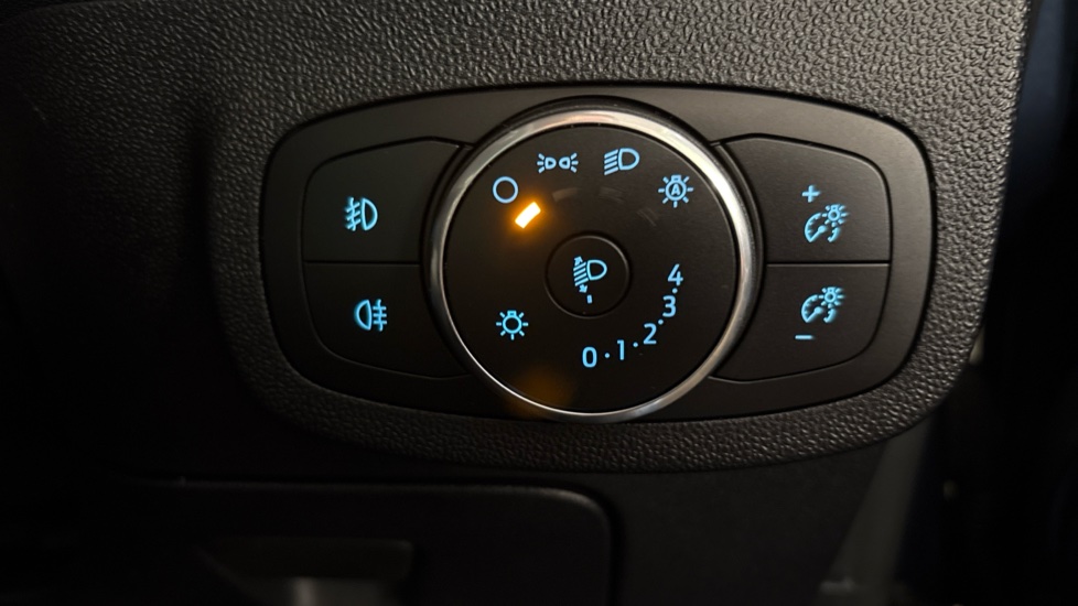 Ford Fiesta 1.0 EcoBoost Trend 5dr Petrol Hatchback - Image 24