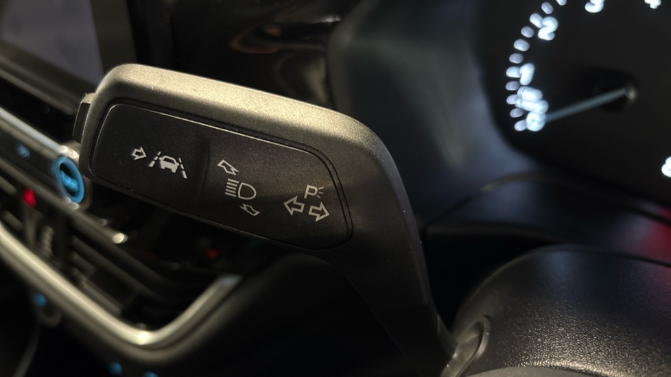 Ford Fiesta 1.0 EcoBoost Trend 5dr Petrol Hatchback - Image 30