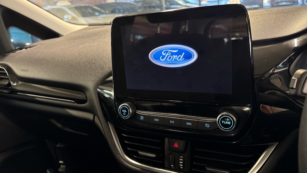 Ford Fiesta 1.0 EcoBoost Trend 5dr Petrol Hatchback - Image 31