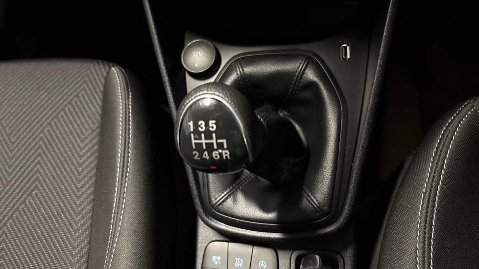 Ford Fiesta 1.0 EcoBoost Trend 5dr Petrol Hatchback - Image 39