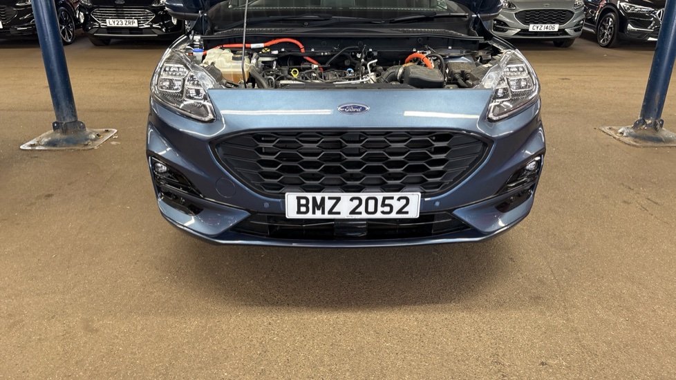 Ford Kuga 2.5 FHEV ST-Line X Edition 5dr CVT Hybrid Estate - Image 8