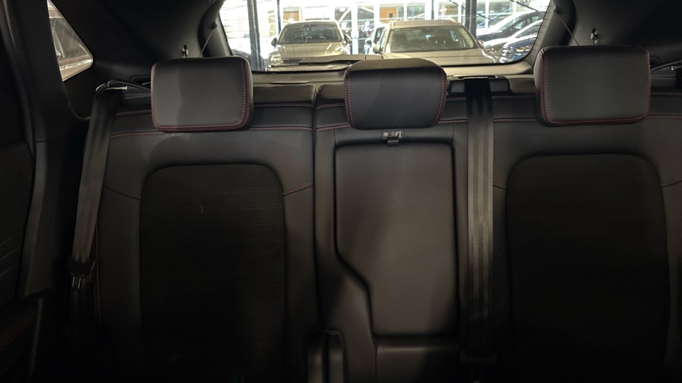 Ford Kuga 2.5 FHEV ST-Line X Edition 5dr CVT Hybrid Estate - Image 15