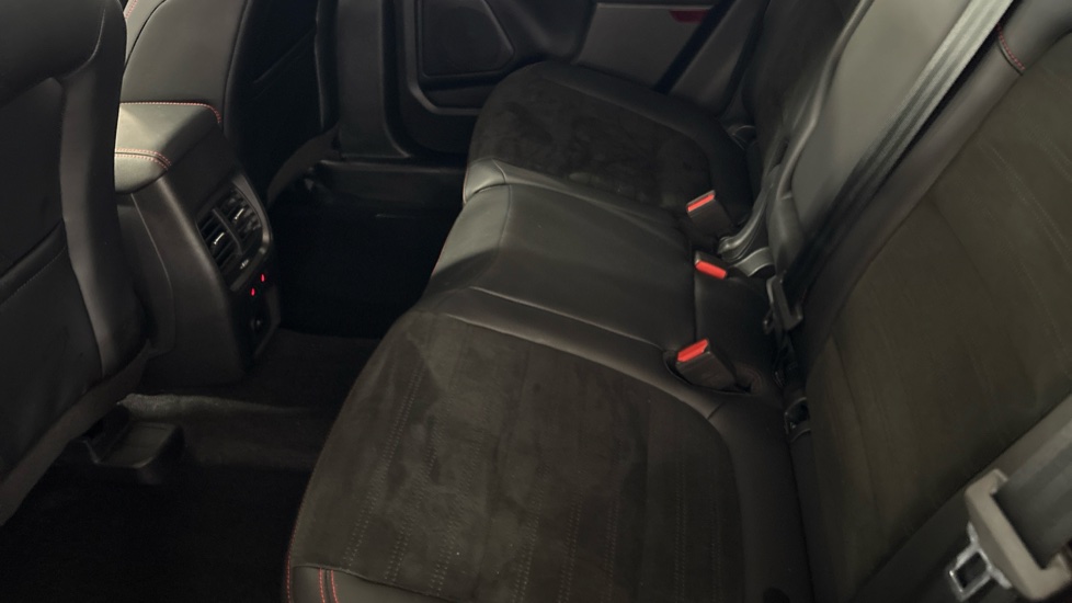 Ford Kuga 2.5 FHEV ST-Line X Edition 5dr CVT Hybrid Estate - Image 16
