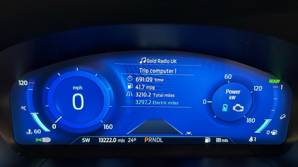 Ford Kuga 2.5 FHEV ST-Line X Edition 5dr CVT Hybrid Estate - Image 18
