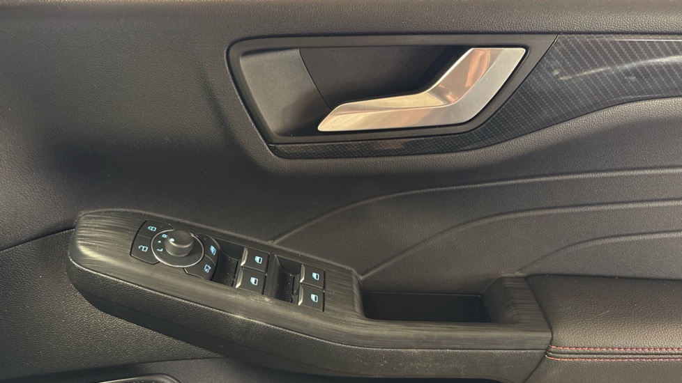 Ford Kuga 2.5 FHEV ST-Line X Edition 5dr CVT Hybrid Estate - Image 23
