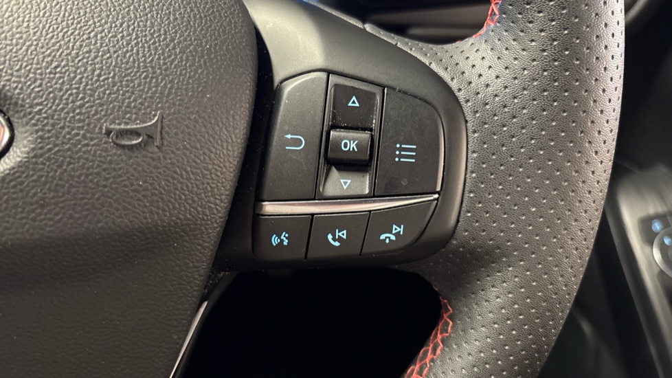 Ford Kuga 2.5 FHEV ST-Line X Edition 5dr CVT Hybrid Estate - Image 26