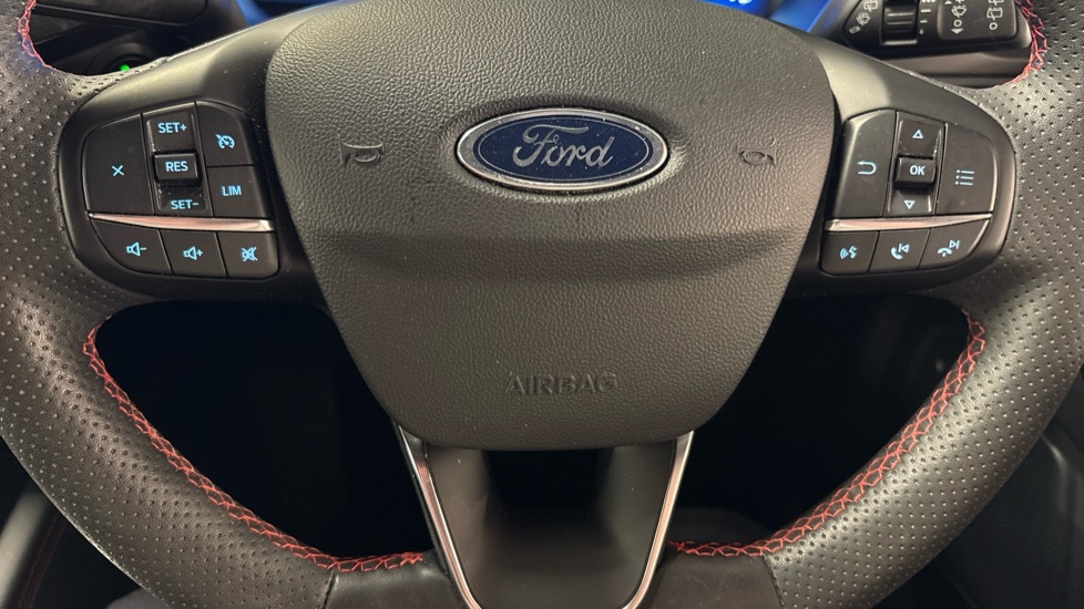 Ford Kuga 2.5 FHEV ST-Line X Edition 5dr CVT Hybrid Estate - Image 28