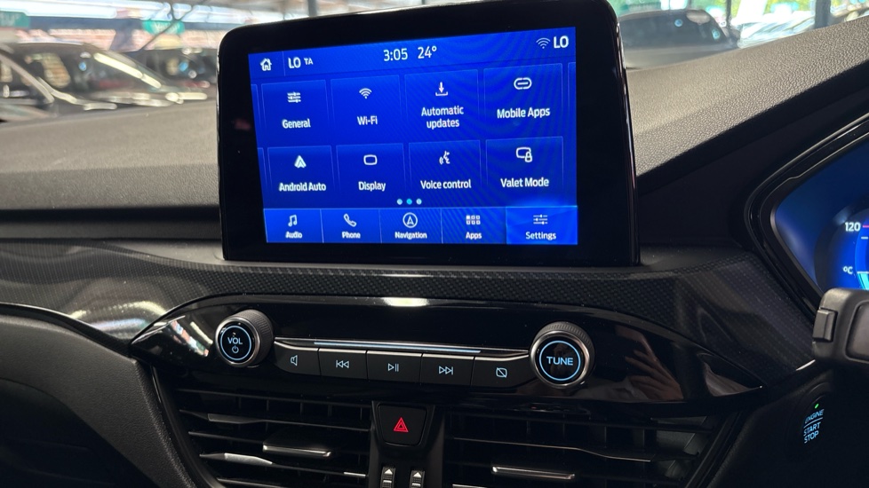 Ford Kuga 2.5 FHEV ST-Line X Edition 5dr CVT Hybrid Estate - Image 37