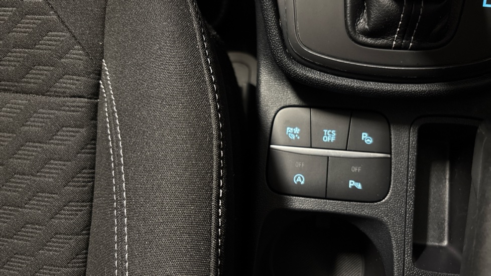 Ford Fiesta 1.0 EcoBoost Hybrid mHEV 125 Titanium 5dr Auto Petrol Hatchback - Image 37