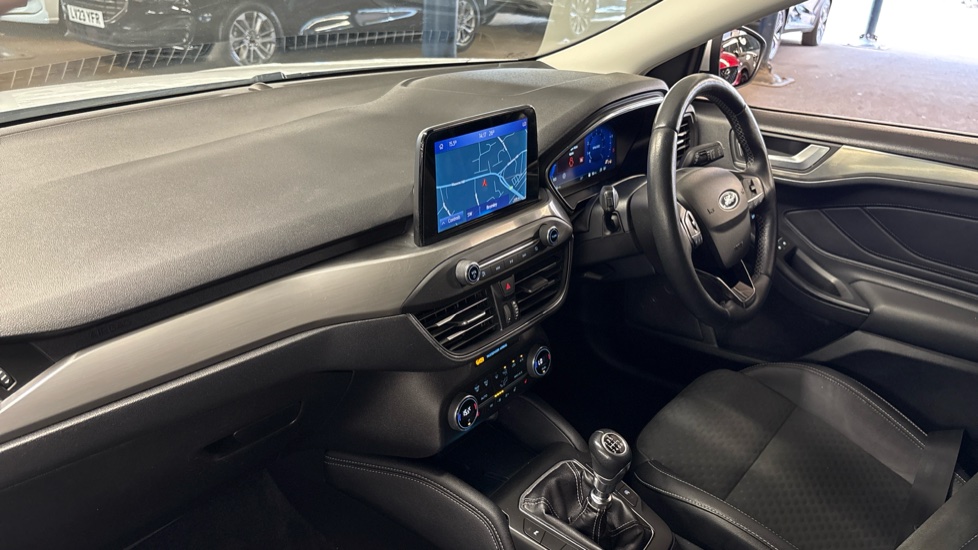 Ford Focus 1.0 EcoBoost Hybrid mHEV 125 Titanium X Ed 5dr Petrol Hatchback - Image 9