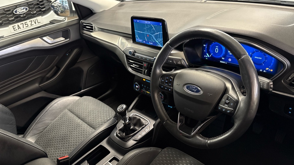 Ford Focus 1.0 EcoBoost Hybrid mHEV 125 Titanium X Ed 5dr Petrol Hatchback - Image 11