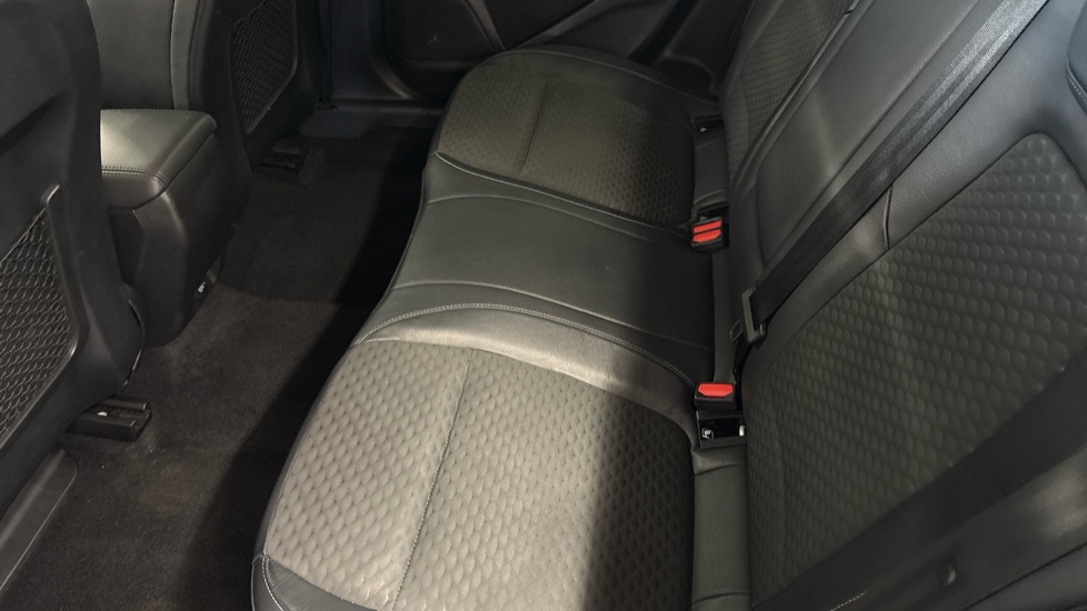 Ford Focus 1.0 EcoBoost Hybrid mHEV 125 Titanium X Ed 5dr Petrol Hatchback - Image 16