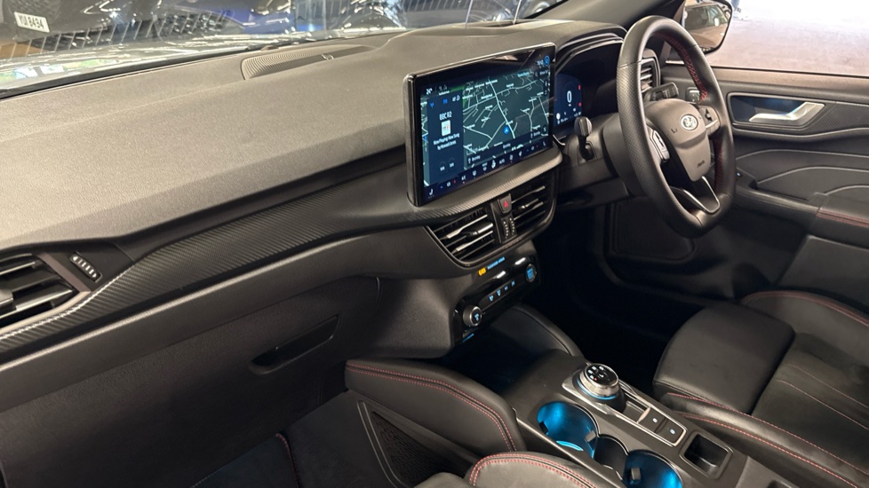 Ford Kuga 2.5 FHEV ST-Line X 5dr CVT Hybrid Estate - Image 9