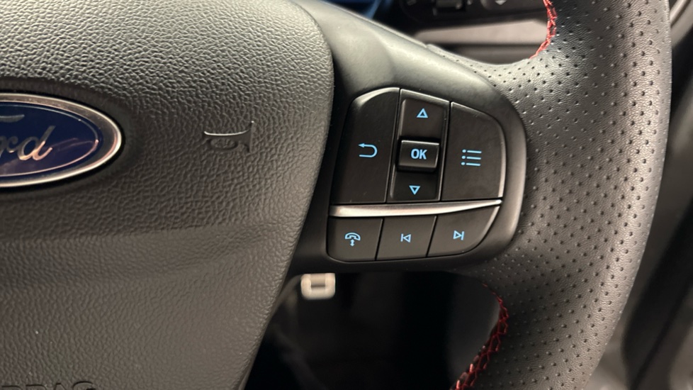 Ford Kuga 2.5 FHEV ST-Line X 5dr CVT Hybrid Estate - Image 26