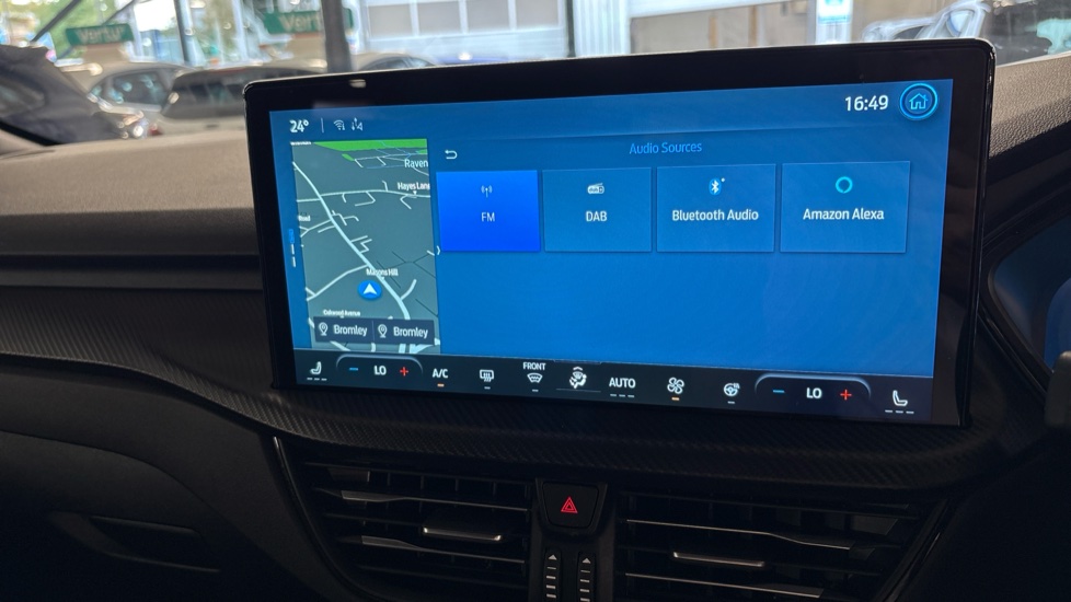 Ford Kuga 2.5 FHEV ST-Line X 5dr CVT Hybrid Estate - Image 35