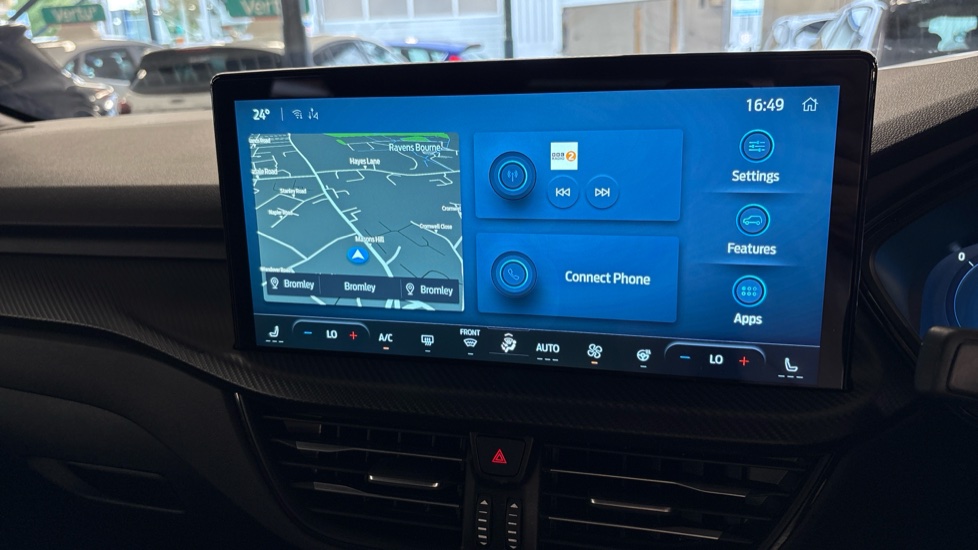Ford Kuga 2.5 FHEV ST-Line X 5dr CVT Hybrid Estate - Image 36