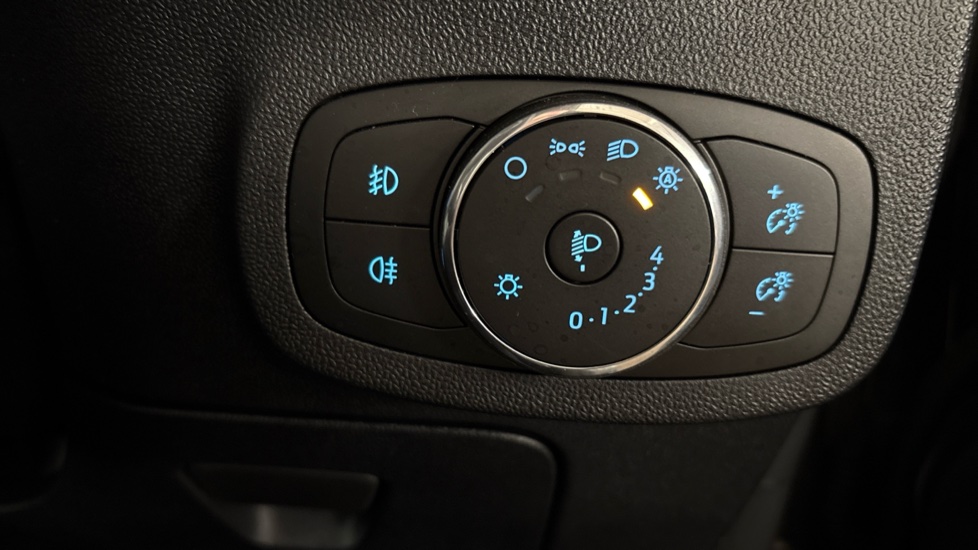 Ford Fiesta 1.0 EcoBoost Hbd mHEV 125 Titanium X 5dr Petrol Hatchback - Image 25