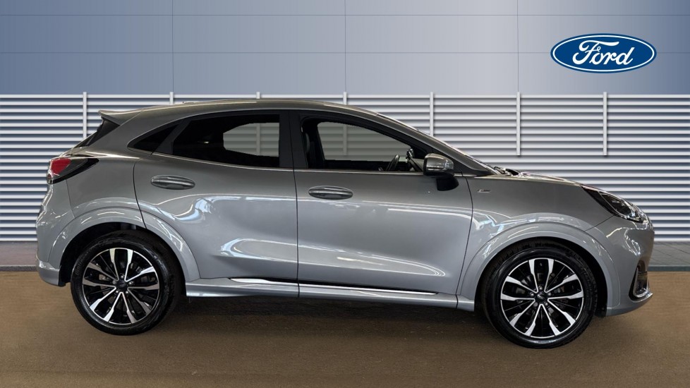Ford Puma 1.0 EcoBoost Hybrid mHEV 155 ST-Line Vignale 5dr Petrol Hatchback - Image 5