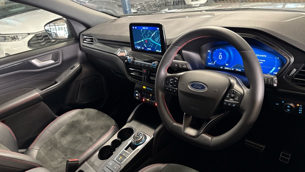 Ford Kuga 2.5 FHEV ST-Line X Edition 5dr CVT Hybrid Estate - Image 14