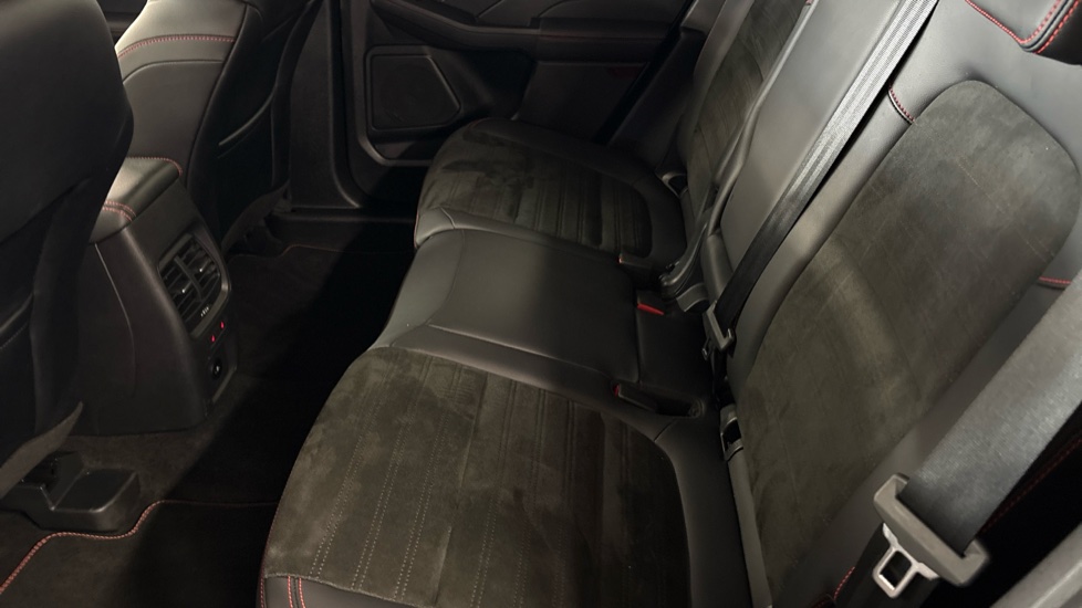 Ford Kuga 2.5 FHEV ST-Line X Edition 5dr CVT Hybrid Estate - Image 16