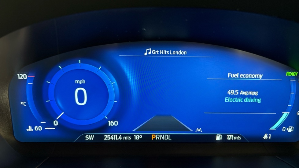 Ford Kuga 2.5 FHEV ST-Line X Edition 5dr CVT Hybrid Estate - Image 18