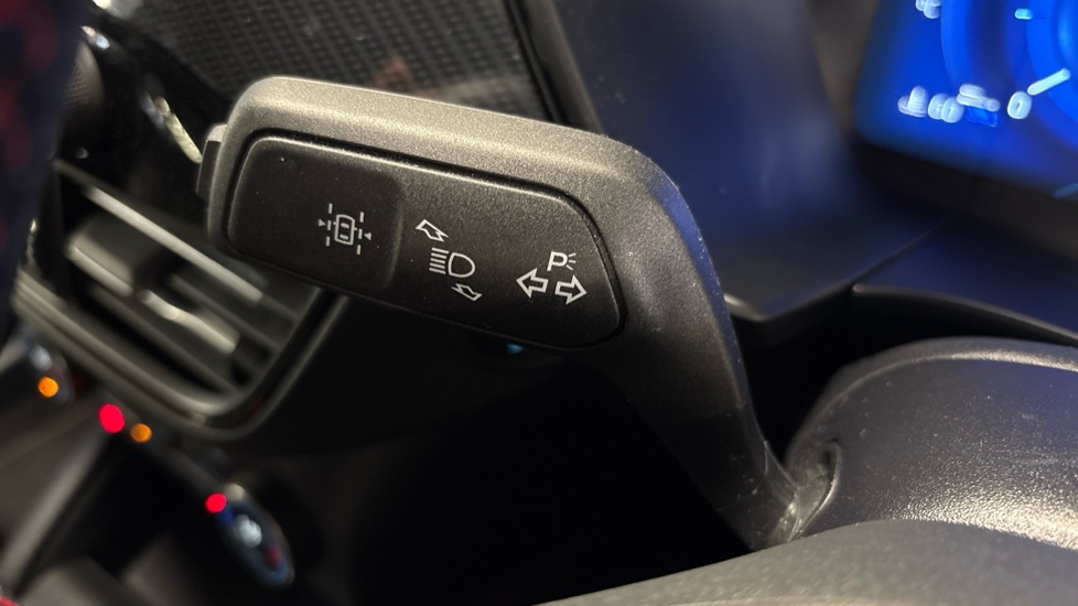 Ford Kuga 2.5 FHEV ST-Line X Edition 5dr CVT Hybrid Estate - Image 34